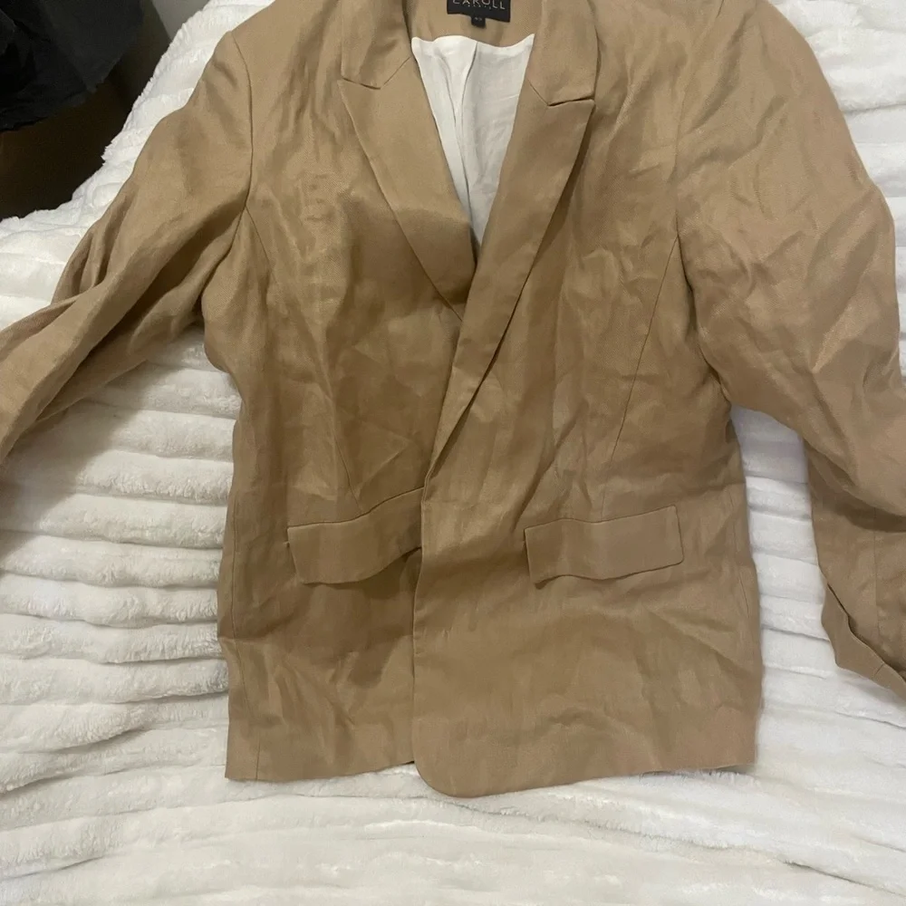 Caroll Paris Classic Women's Linen Blazer - Beige